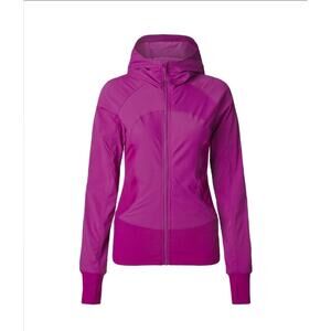 Lululemon In Flux Jacket
Regal Plum Size 2